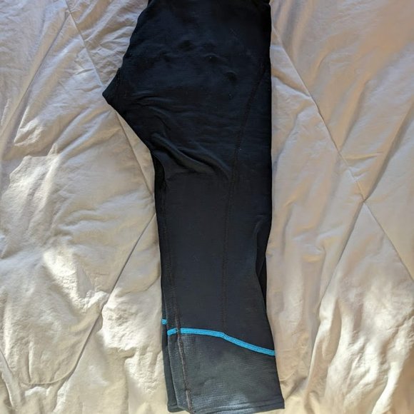 Under Armour 2.0 Base Layer Capri Pant - Picture 2 of 2